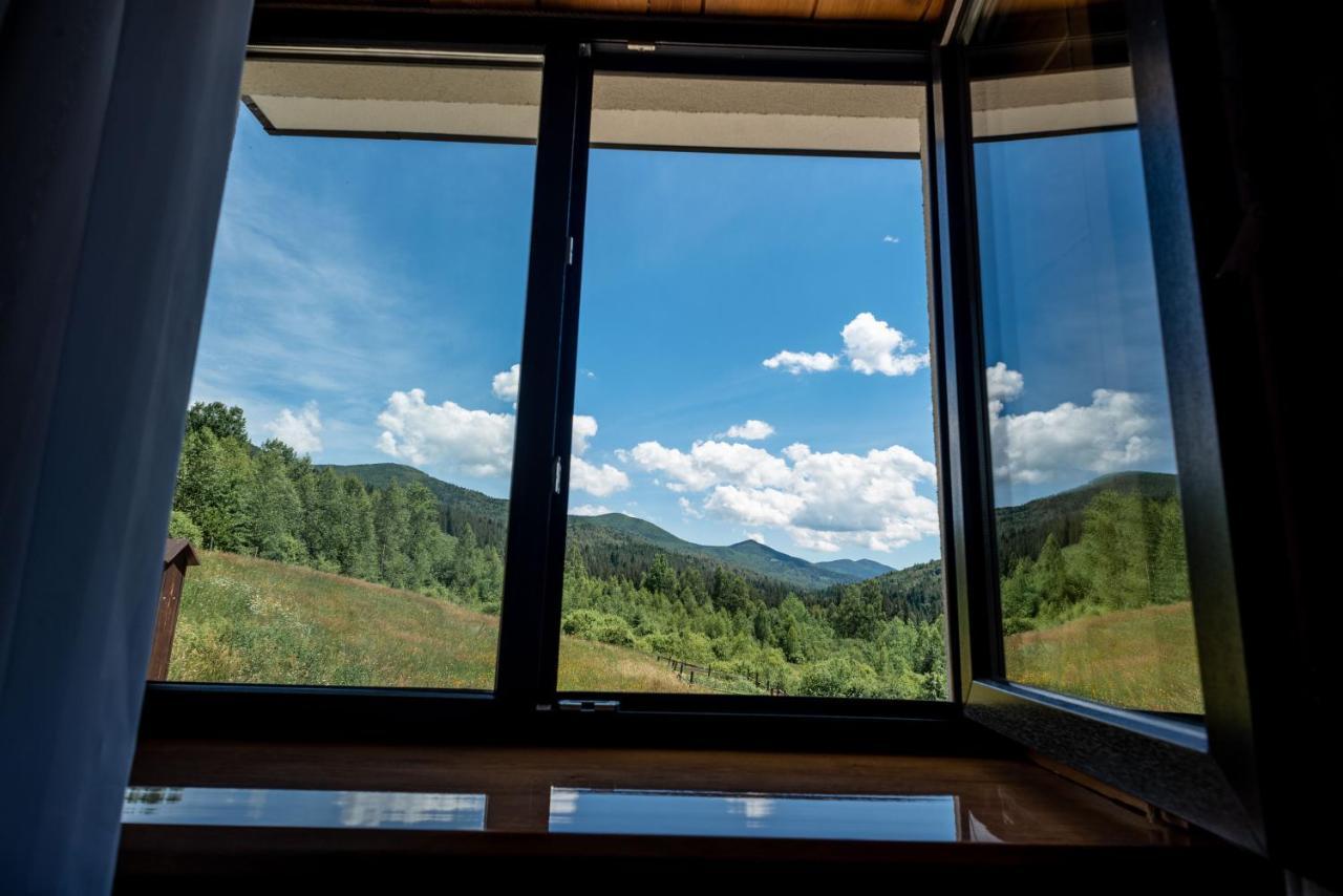 Residence Chalet & Nesh Tatariv Exteriör bild